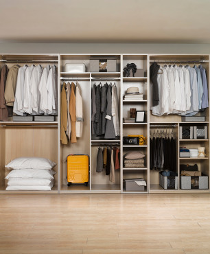 Garderobe im Wohnzimmer